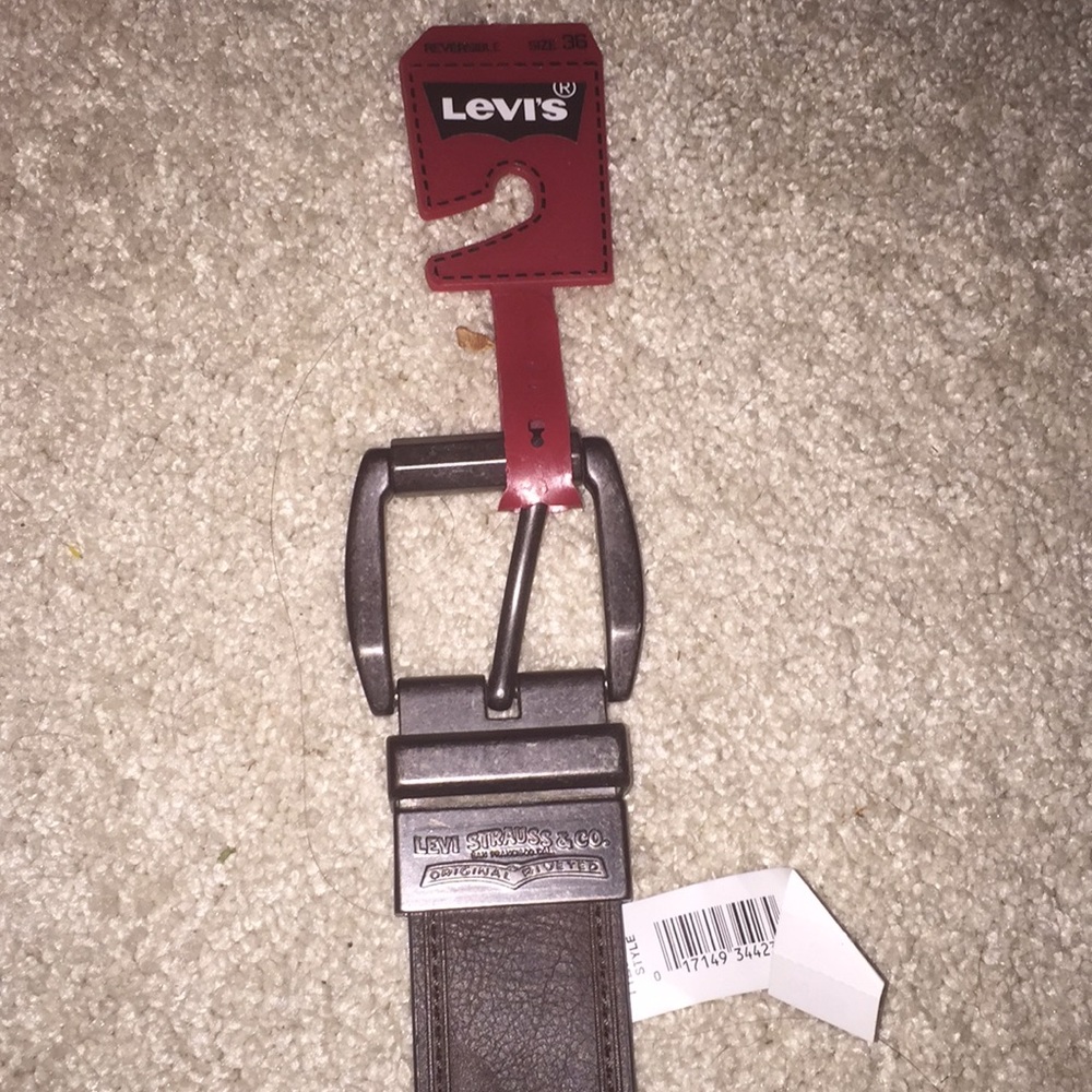 NEW Men’s Levi’s Belt - Reversible